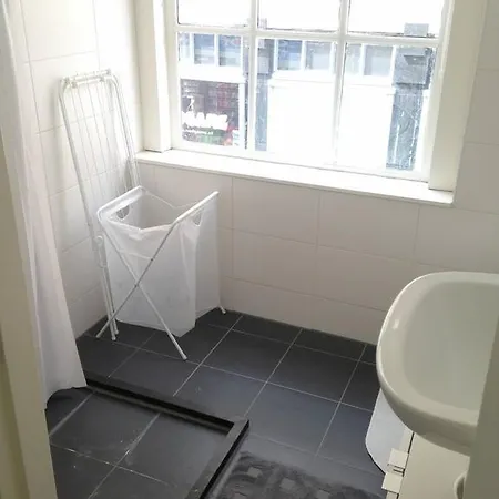 아파트 Downtown Studioapartment #1 Easybnb
