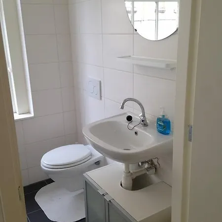 Downtown Studioapartment #1 Easybnb 아파트