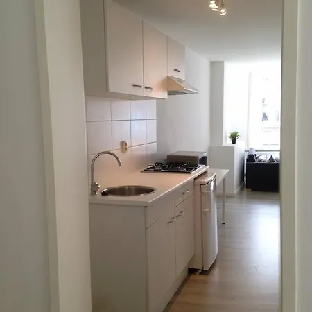 Downtown Studioapartment #1 Easybnb 아파트 *